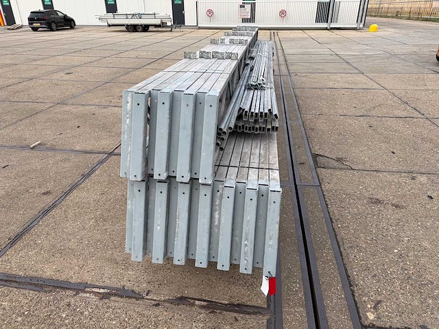 Staalconstructie 12.80 x 40.00 meter (512m2) - afbeelding 7 van  11