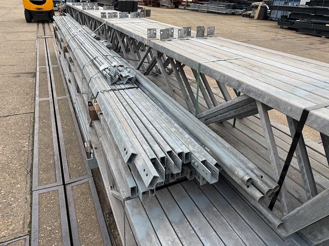 Staalconstructie 12.80 x 40.00 meter (512m2) - afbeelding 11 van  11