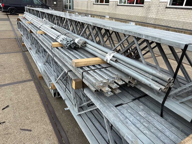 Staalconstructie 12.80 x 40.00 meter (512m2) - afbeelding 1 van  7