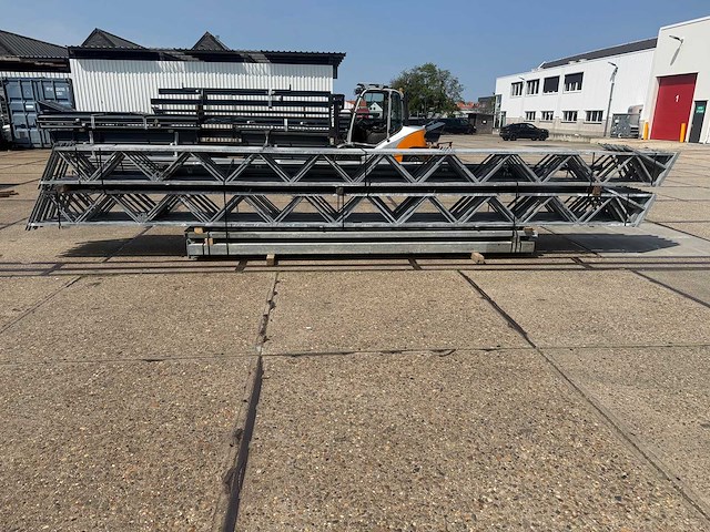 Staalconstructie 12.80 x 40.00 meter (512m2) - afbeelding 4 van  11