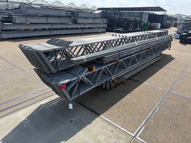 Staalconstructie 12.80 x 40.00 meter (512m2) - afbeelding 7 van  11