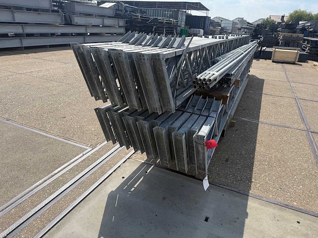 Staalconstructie 12.80 x 40.00 meter (512m2) - afbeelding 8 van  11