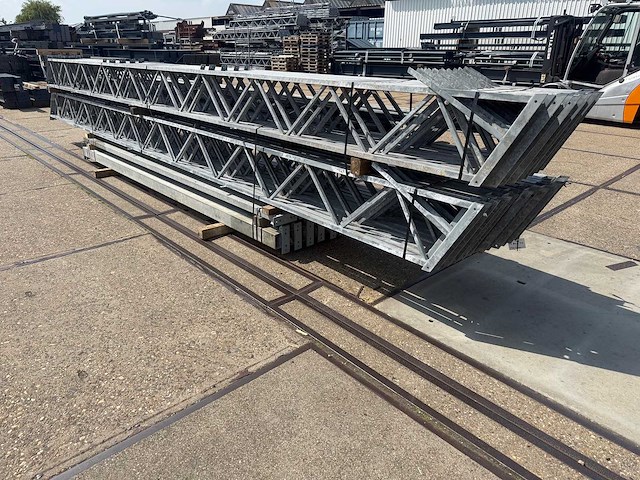 Staalconstructie 12.80 x 40.00 meter (512m2) - afbeelding 9 van  11