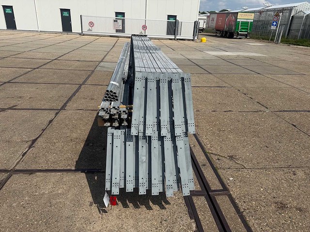 Staalconstructie 12.80 x 40.00 meter (512m2) - afbeelding 11 van  11