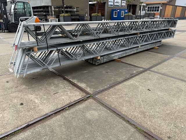 Staalconstructie 12.80 x 40.00 meter (512m2) - afbeelding 7 van  11