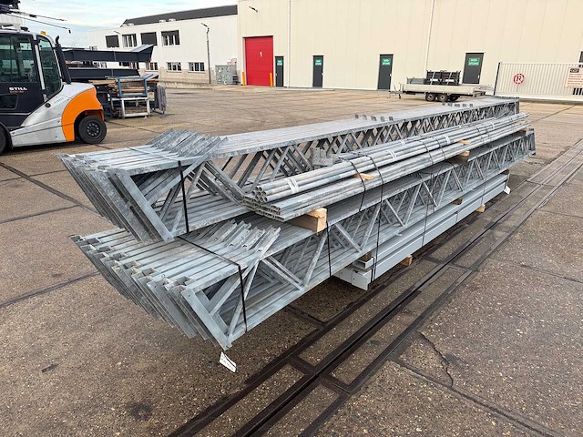 Staalconstructie 12.80 x 40.00 meter (512m2) - afbeelding 2 van  12