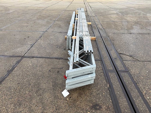 Staalconstructie 12.80 x 8.00 meter (102m2) - afbeelding 5 van  6
