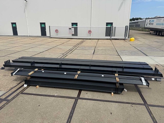 Staalconstructie 13 x 25 meter (325m2) - afbeelding 2 van  10