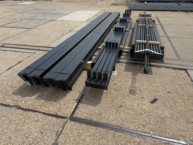 Staalconstructie 13 x 25 meter (325m2) - afbeelding 3 van  10