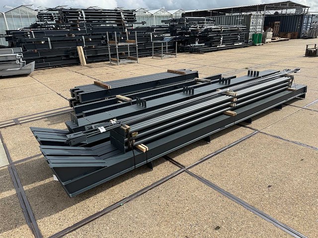 Staalconstructie 13 x 35 meter (455m2) - afbeelding 8 van  15