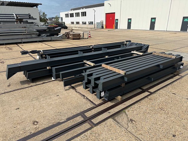 Staalconstructie 13 x 35 meter (455m2) - afbeelding 13 van  15