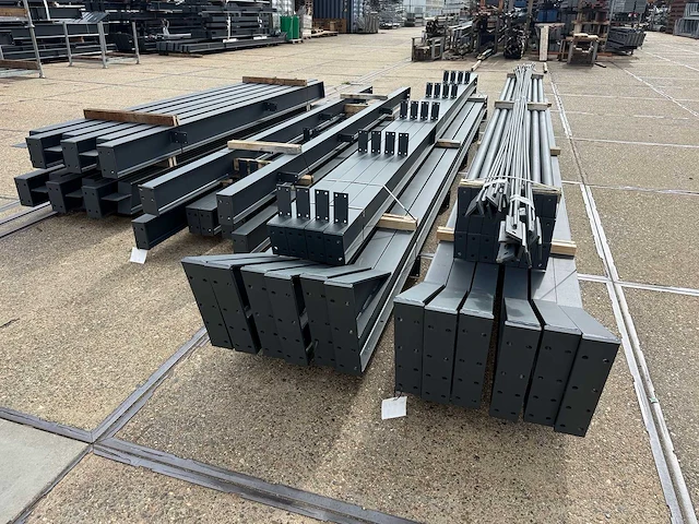 Staalconstructie 13 x 35 meter (455m2) - afbeelding 2 van  15
