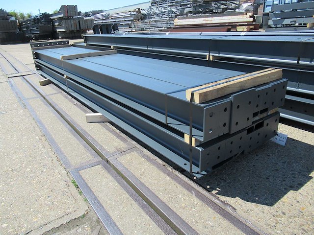 Staalconstructie 13.10 x 25.00 meter (327m2) - afbeelding 2 van  17