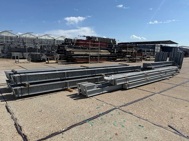 Staalconstructie 14.80 x 40.00 meter (592m2) - afbeelding 1 van  20
