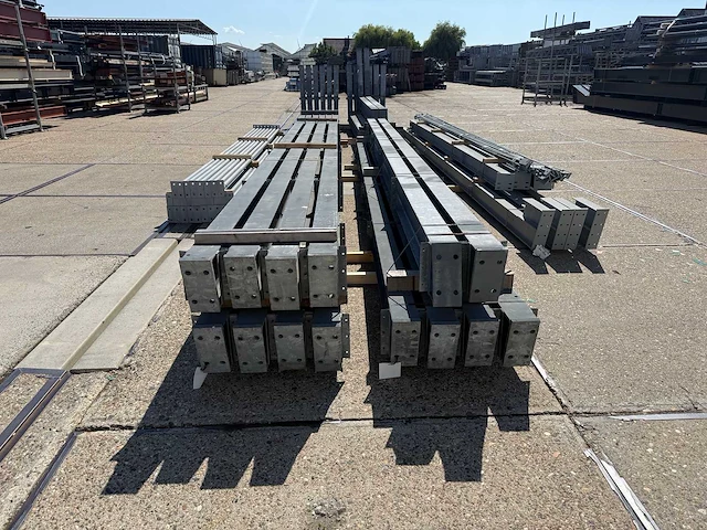 Staalconstructie 14.80 x 40.00 meter (592m2) - afbeelding 19 van  20