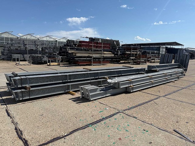 Staalconstructie 14.80 x 40.00 meter (592m2) - afbeelding 1 van  20