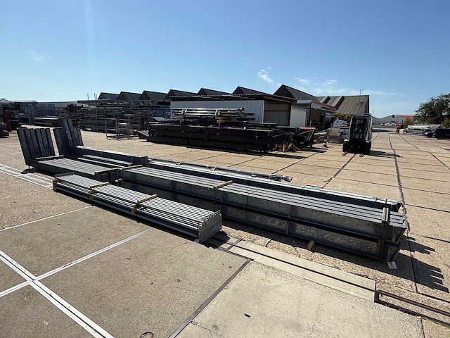 Staalconstructie 14.80 x 40.00 meter (592m2) - afbeelding 19 van  20