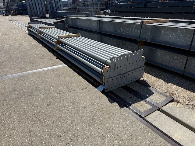 Staalconstructie 14.80 x 40.00 meter (592m2) - afbeelding 16 van  20