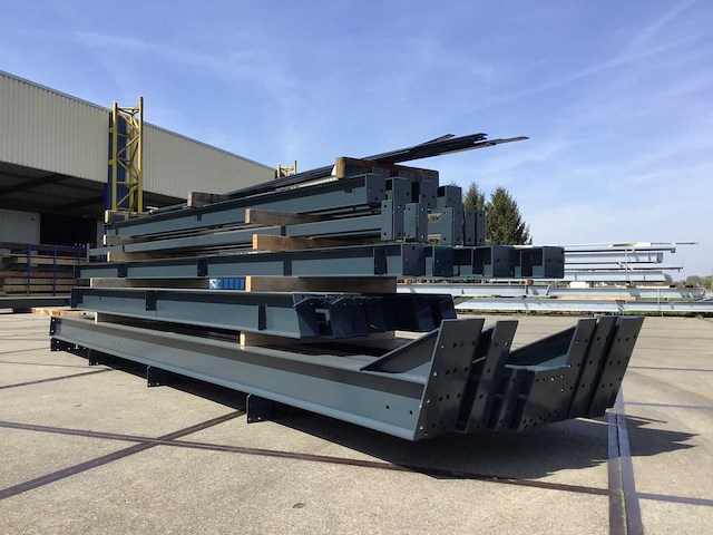 Staalconstructie 14x25 meter (ca. 350 m2) - afbeelding 3 van  9