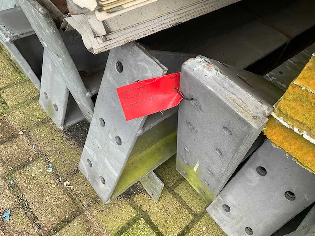 Staalconstructie (14x50) 700m2 - afbeelding 12 van  12