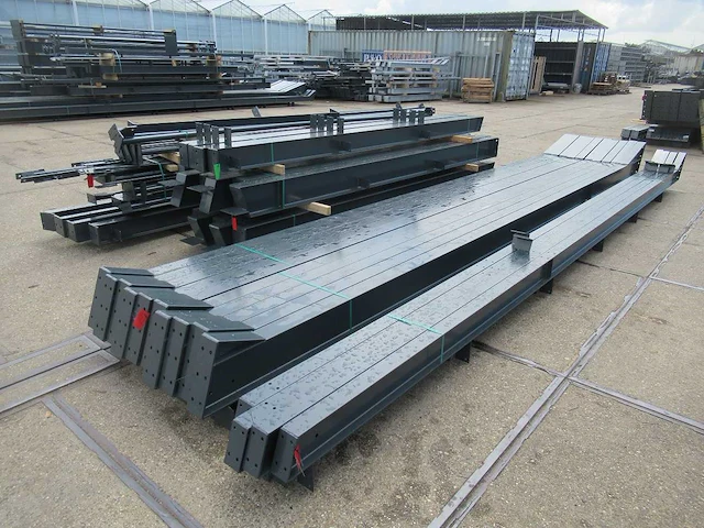 Staalconstructie 15 x 30 meter (450m2) - afbeelding 5 van  18
