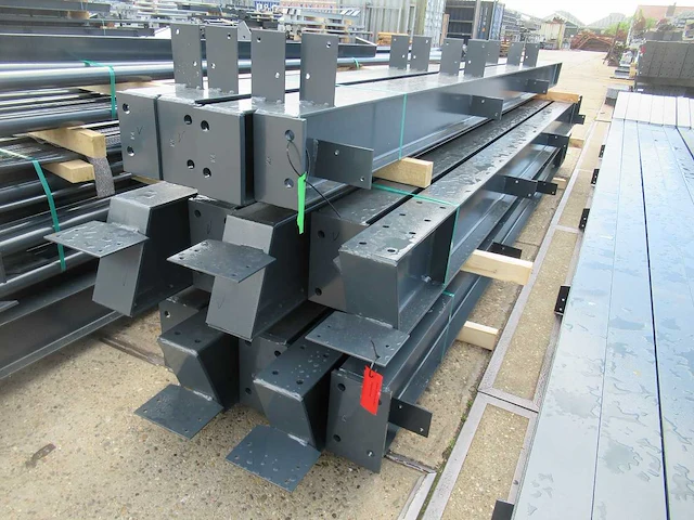 Staalconstructie 15 x 30 meter (450m2) - afbeelding 15 van  18