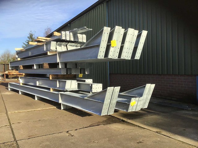 Staalconstructie 15 x 30 meter (ca. 450m2) - afbeelding 2 van  8