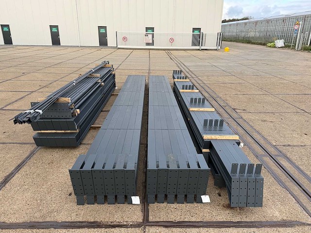 Staalconstructie 15 x 35 meter (525m2) - afbeelding 4 van  13
