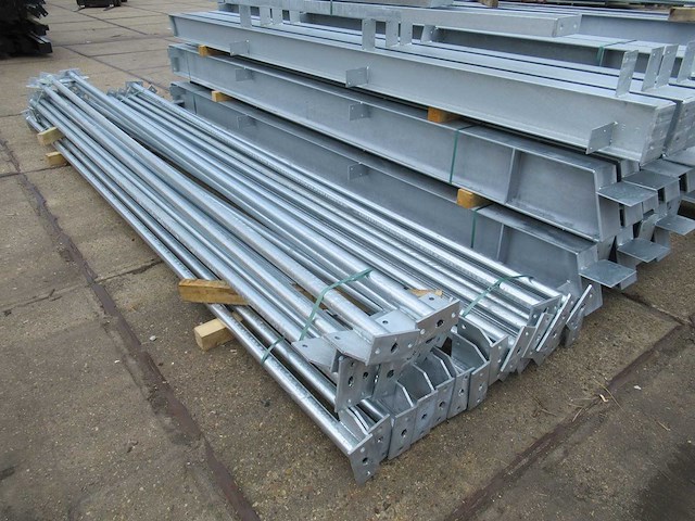 Staalconstructie 15 x 40 meter (600m2) - afbeelding 4 van  22