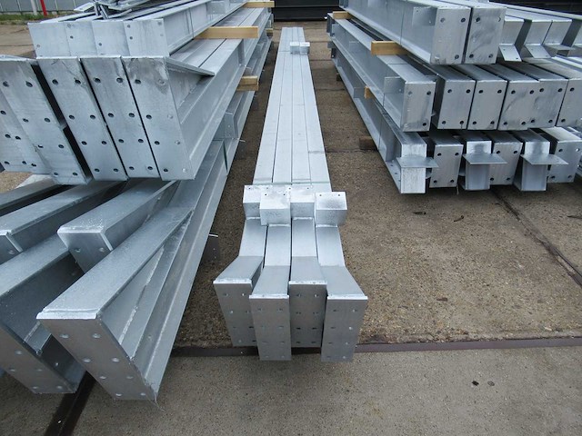 Staalconstructie 15 x 40 meter (600m2) - afbeelding 20 van  22