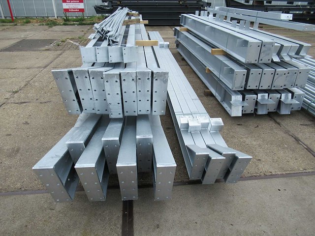 Staalconstructie 15 x 40 meter (600m2) - afbeelding 19 van  22