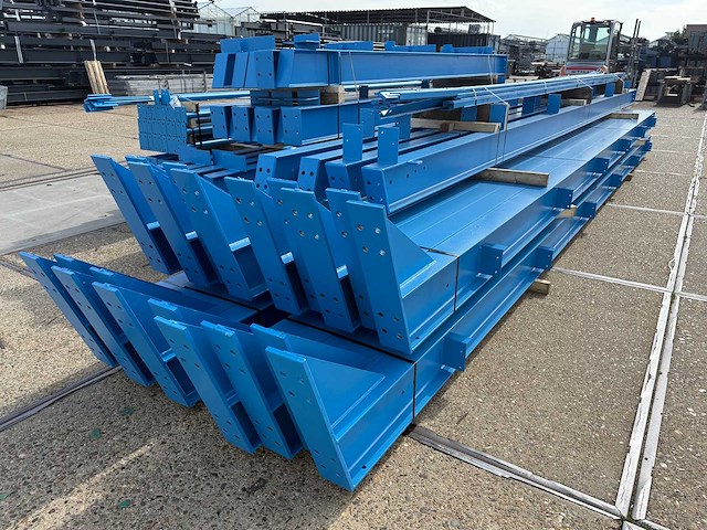 Staalconstructie 15 x 55 meter (825m2) - afbeelding 6 van  18