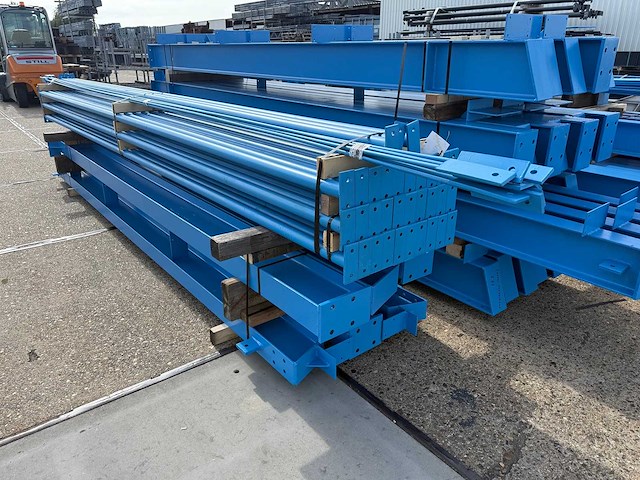 Staalconstructie 15 x 55 meter (825m2) - afbeelding 9 van  18