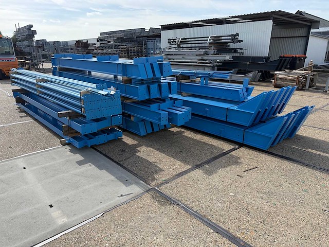 Staalconstructie 15 x 55 meter (825m2) - afbeelding 14 van  18