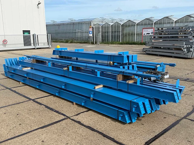 Staalconstructie 15 x 55 meter (825m2) - afbeelding 15 van  18