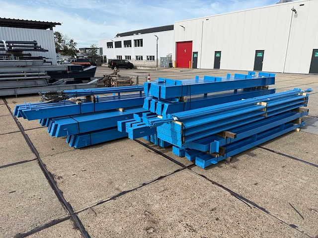 Staalconstructie 15 x 55 meter (825m2) - afbeelding 18 van  18
