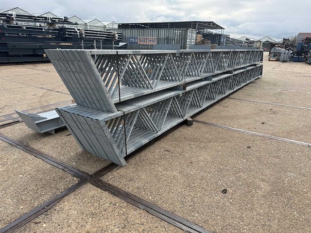 Staalconstructie 15.20 x 40.00 meter (608m2) - afbeelding 5 van  11