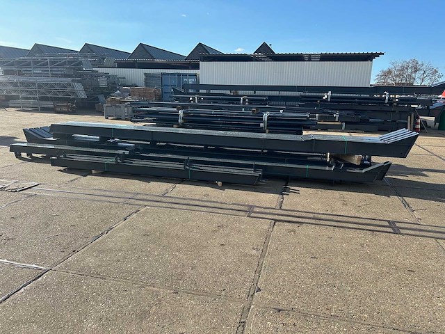 Staalconstructie 16 x 35 meter (560m2) - afbeelding 18 van  19