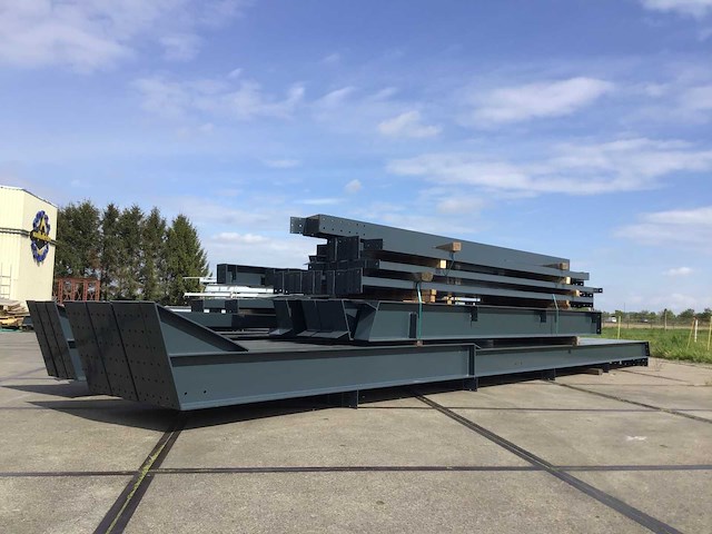 Staalconstructie 18x30 meter (ca. 540 m2) - afbeelding 2 van  9