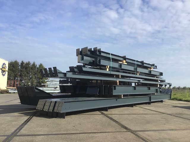 Staalconstructie 18x40x5,00 meter (ca. 720 m2) - afbeelding 4 van  9