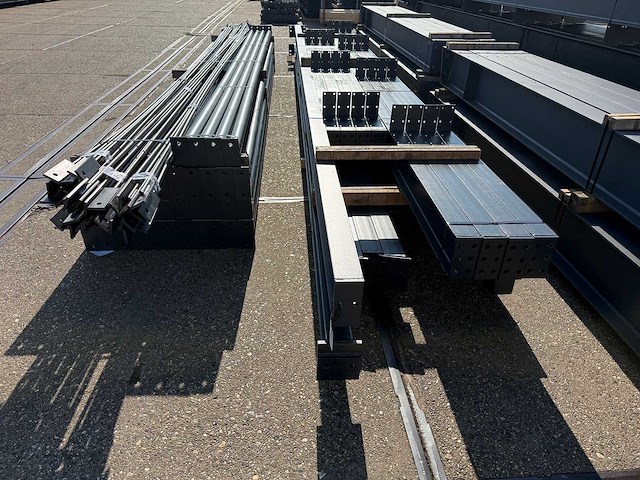 Staalconstructie 19 x 50 meter (950m2) - afbeelding 3 van  21