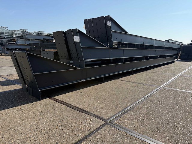 Staalconstructie 19 x 50 meter (950m2) - afbeelding 19 van  21