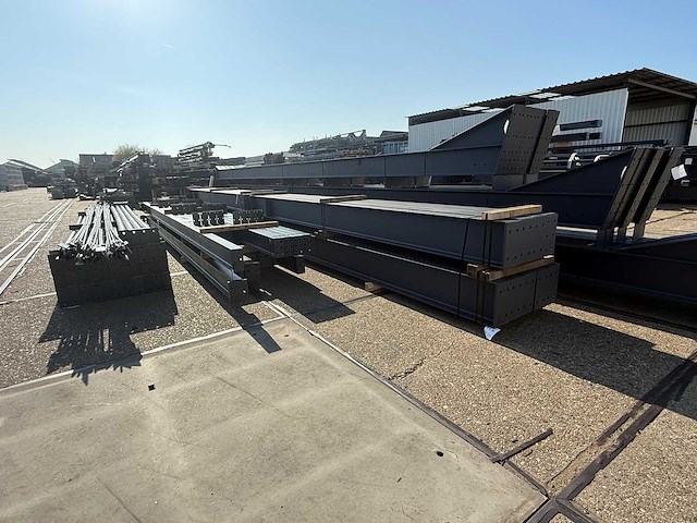 Staalconstructie 19 x 50 meter (950m2) - afbeelding 11 van  12