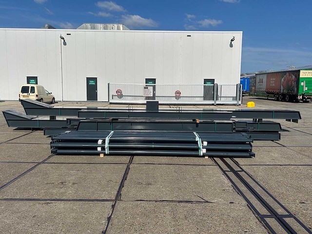 Staalconstructie 20 x 30 meter (600m2) - afbeelding 16 van  19