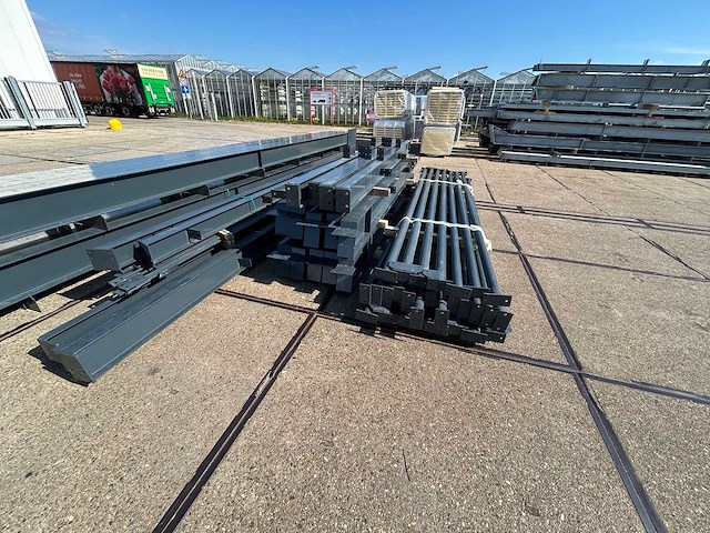 Staalconstructie 20 x 30 meter (600m2) - afbeelding 8 van  19