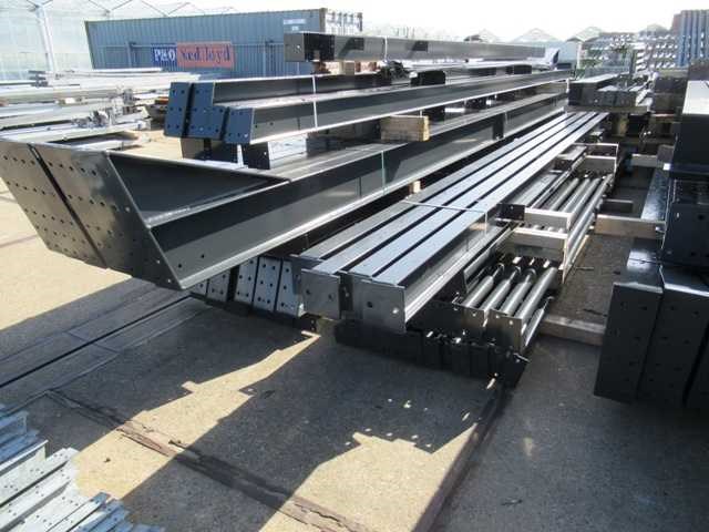Staalconstructie 20 x 41 meter (820m2) - afbeelding 8 van  21