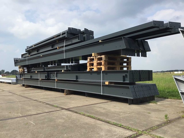 Staalconstructie 20x55 meter (ca. 1.100 m2) (zware uitvoering) - afbeelding 3 van  10