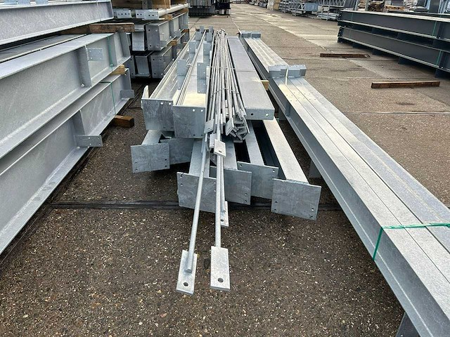 Staalconstructie 22 x 50 meter (1100m2) - afbeelding 3 van  19