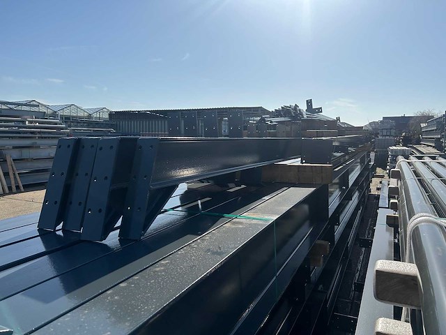 Staalconstructie 22 x 50 meter (1100m2) - afbeelding 13 van  25