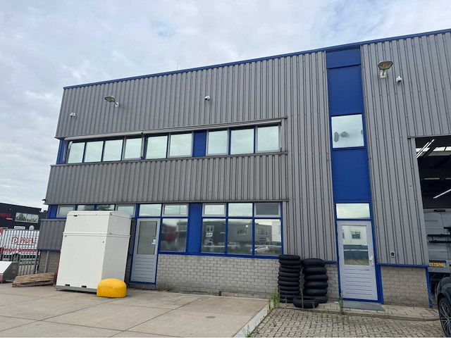 Staalconstructie (23,00x25,00 mtr) (575m2) - afbeelding 23 van  50